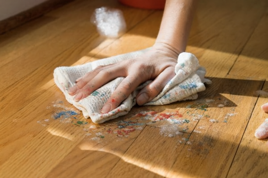 20251216_1157_Следы краски на полу_remix_01kck5znypegra6m71exj05wm9.png